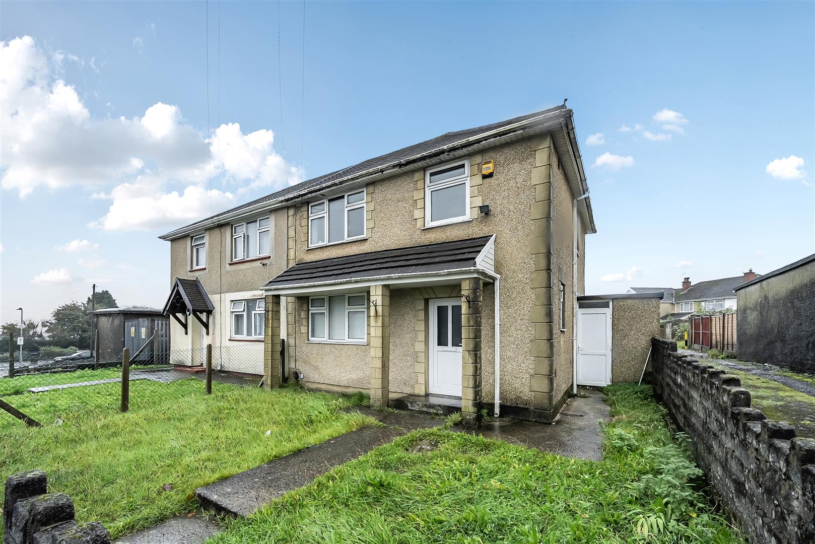 Upper Gendros Crescent, Gendros, Swansea, SA5 8DY